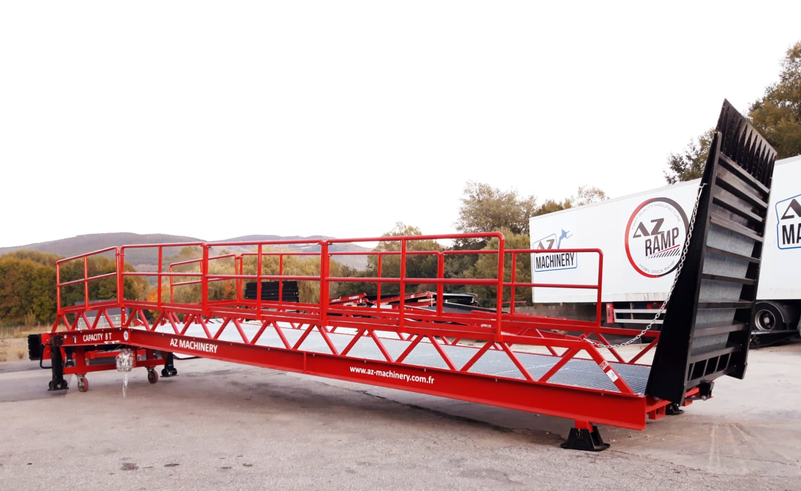 La rampa móvil STAR OTC está disponible en stock, lista para ser entregada. Con una capacidad de carga de 12000 kg, es perfecta para aplicaciones industriales y centros de formación. ¡Hazte con la tuya hoy mismo!